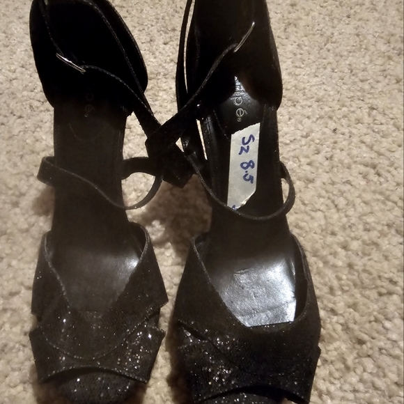 Black sparkly heels - Picture 1 of 3
